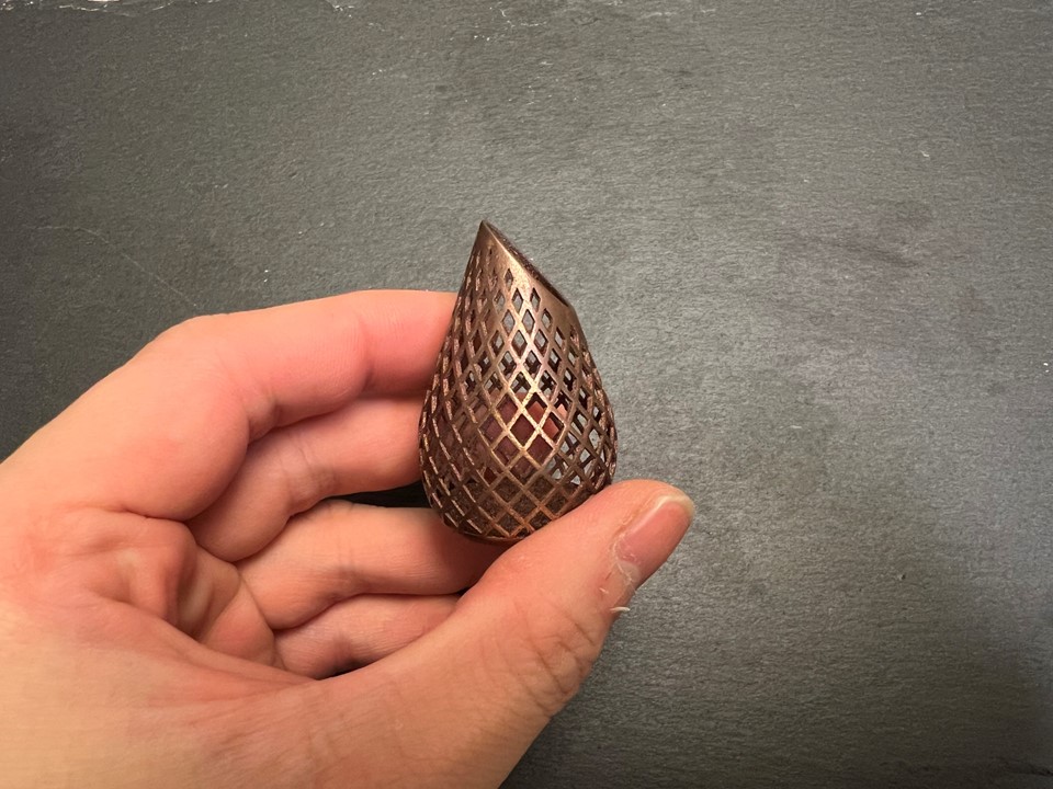 銅合金ペン立て|金属3Dプリンタ工法転換ラボ