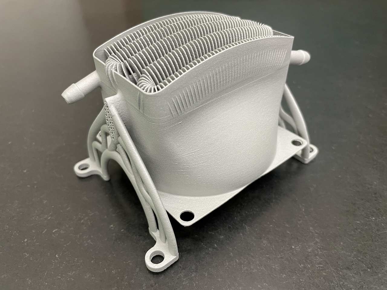 高性能熱交換器（切削レス）｜金属3Dプリンタ工法転換ラボ